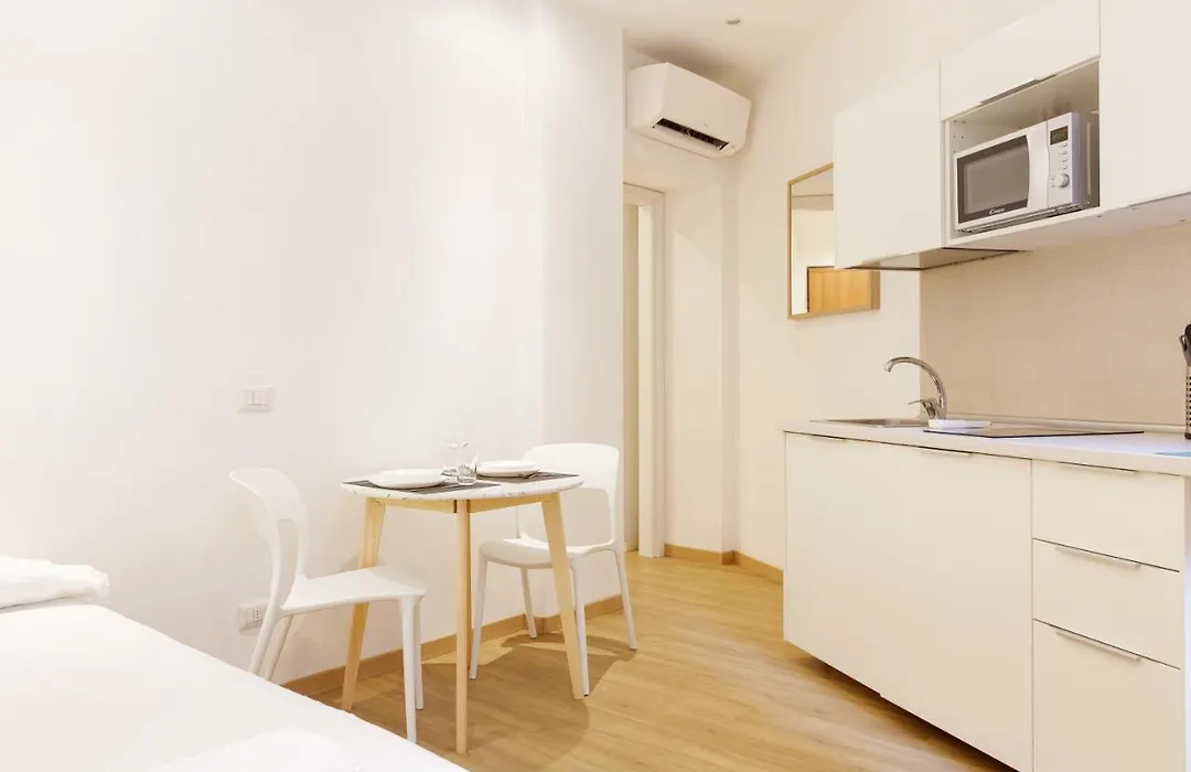 Guesthost - Top Accommodations In The Heart Of Milano!-1