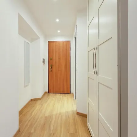 Guesthost - Top Accommodations In The Heart Of Milano!-2